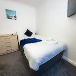 Modern 5 Bedroom By Altoluxoexperience Short Lets & Serviced With Free Wifi & Parking