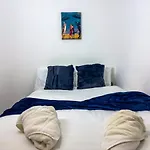Holiday home Modern 5 Bedroom By Altoluxoexperience Short Lets & Serviced With Free Wifi & Parking Bristol