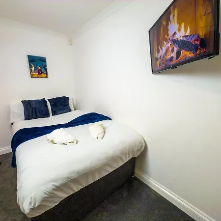 Tatil Evi Modern 5 Bedroom By Altoluxoexperience Short Lets & Serviced With Free Wifi & Parking Bristol