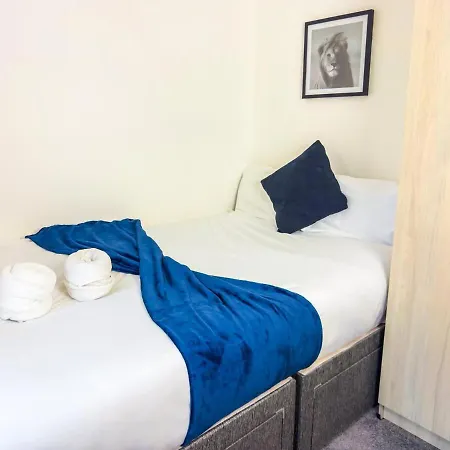 Modern 5 Bedroom By Altoluxoexperience Short Lets & Serviced With Free Wifi & Parking Tatil Evi