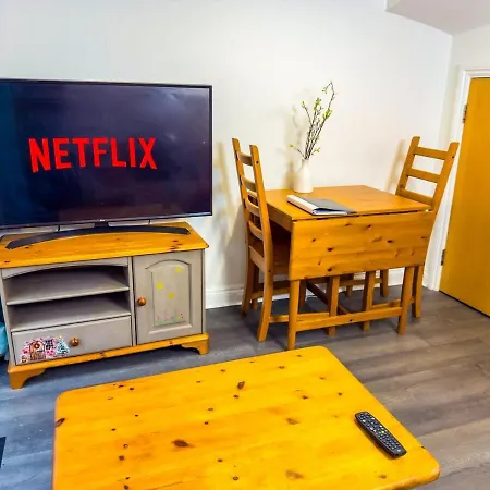 Modern 5 Bedroom By Altoluxoexperience Short Lets & Serviced With Free Wifi & Parking Tatil Evi