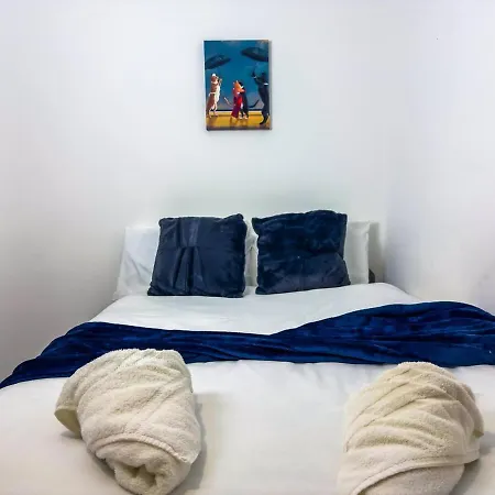 Tatil Evi Modern 5 Bedroom By Altoluxoexperience Short Lets & Serviced With Free Wifi & Parking Bristol