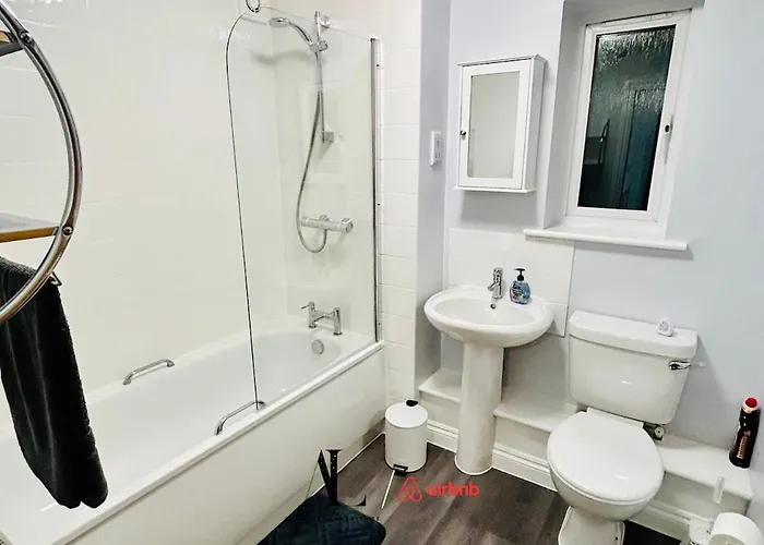 Casa de Férias Modern 5 Bedroom By Altoluxoexperience Short Lets & Serviced With Free Wifi & Parking Bristol