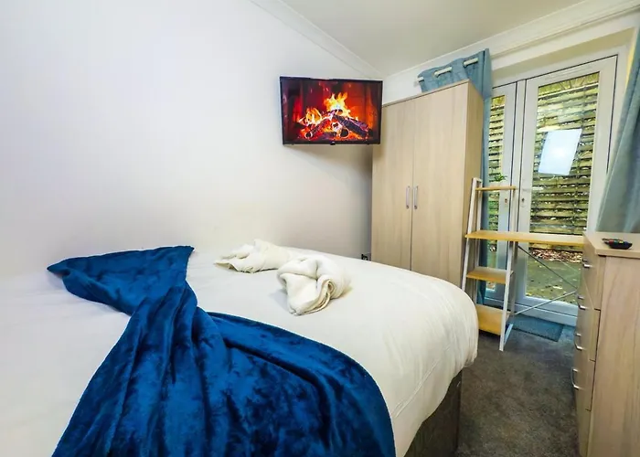 Modern 5 Bedroom By Altoluxoexperience Short Lets & Serviced With Free Wifi & Parking Casa vacanze