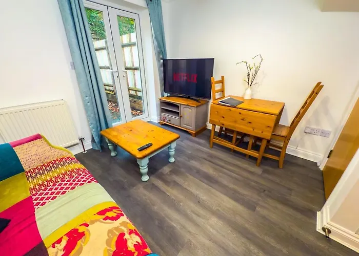 Modern 5 Bedroom By Altoluxoexperience Short Lets & Serviced With Free Wifi & Parking Casa de Férias *